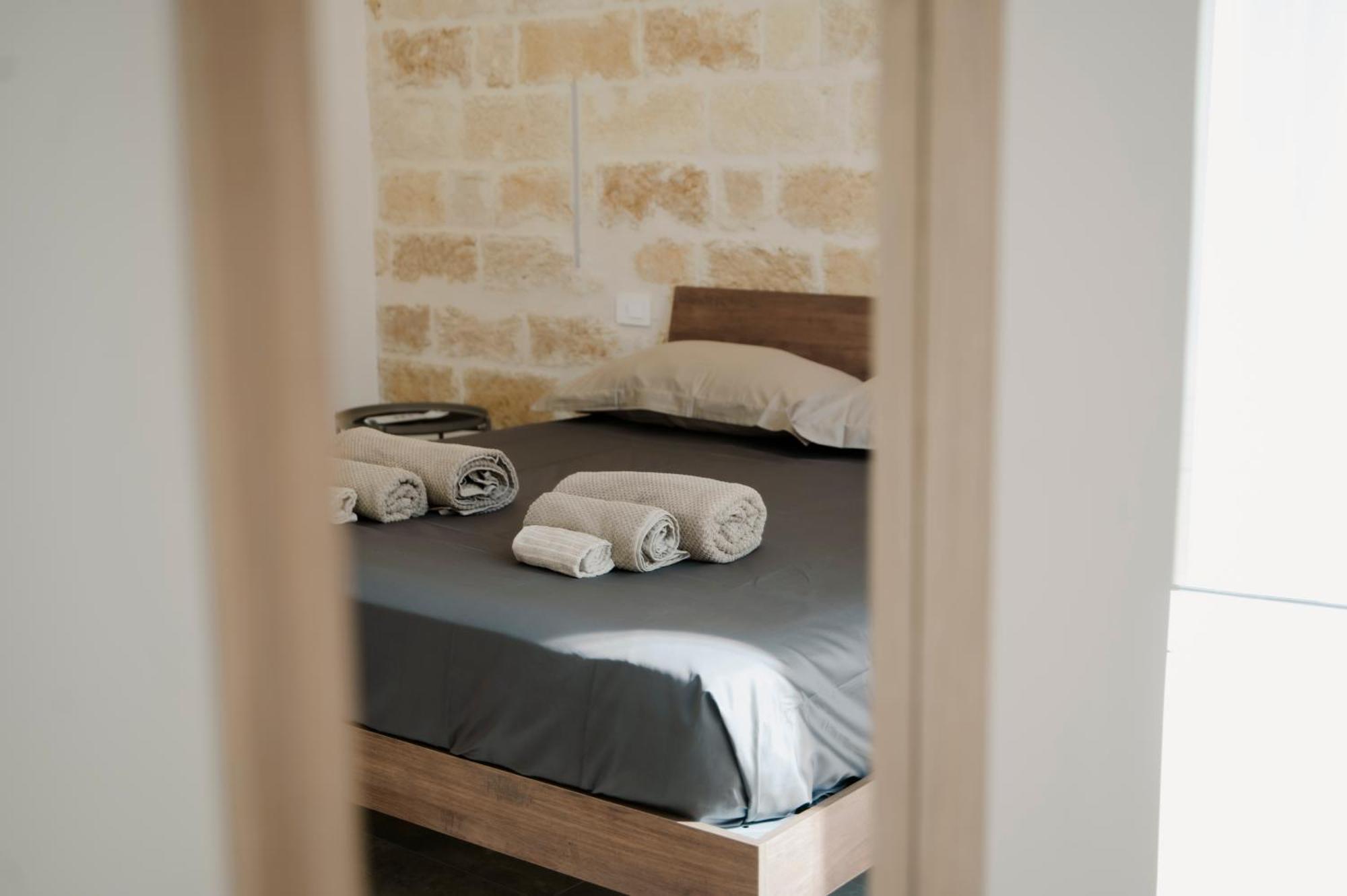 Petrina Home - Suite Rooms Barletta Exterior photo
